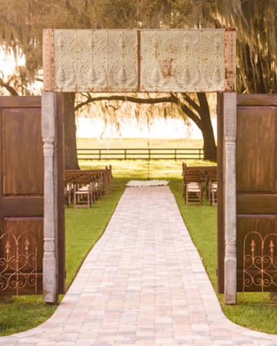 Covington Farm wedding moments on Instagram